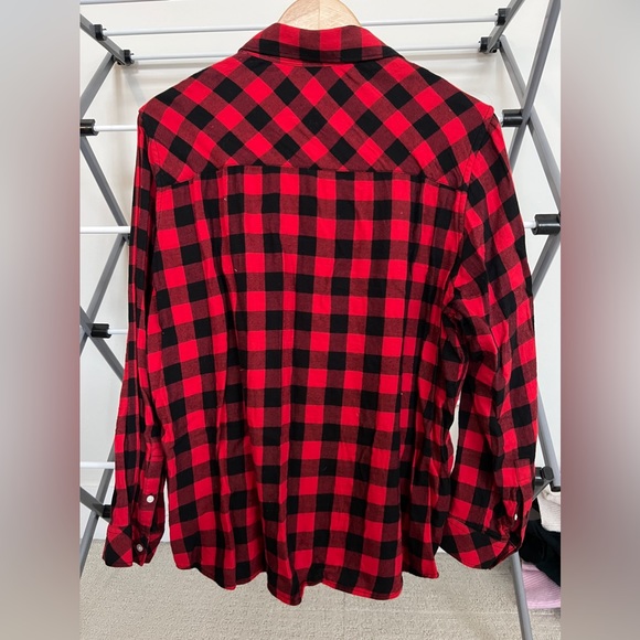 GAP Plaid Button-Down - Picture 5 of 6